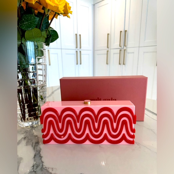 cult gaia Handbags - Cult Gaia Yaro Clutch